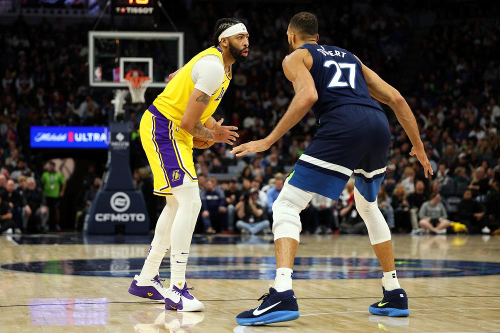 他善于在比 他善于在比